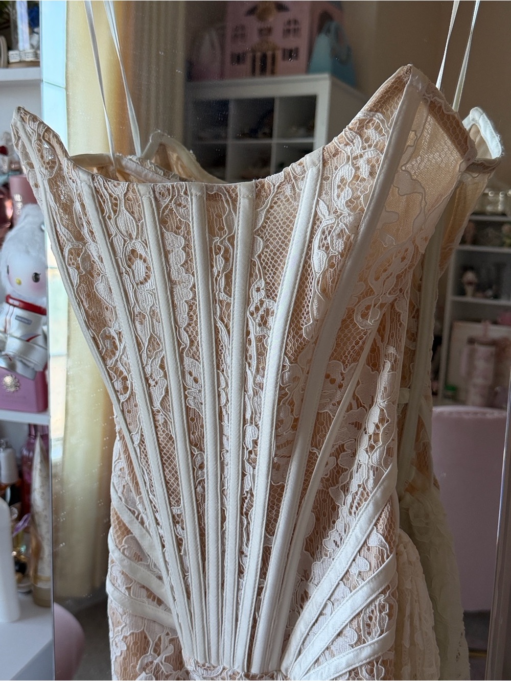 Heiress Beverly Hills White Lace Dress - Picture 9 of 13